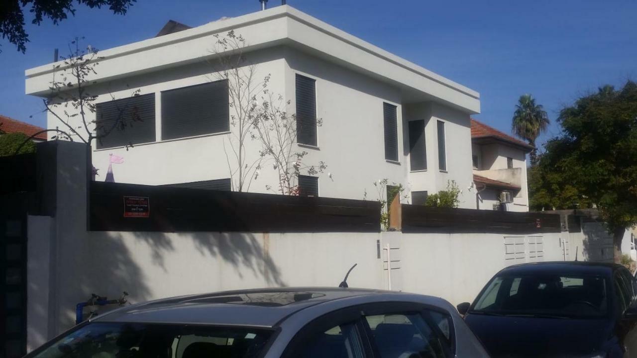The Pearl Apartment Yehud-Monosson ภายนอก รูปภาพ